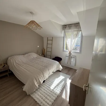 Prázdninový dům Maison Avec Petit Jardin Bagnères-de-Bigorre
